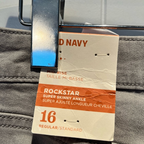 Old Navy Rockstar Skinny jeans NWT - Picture 6 of 6